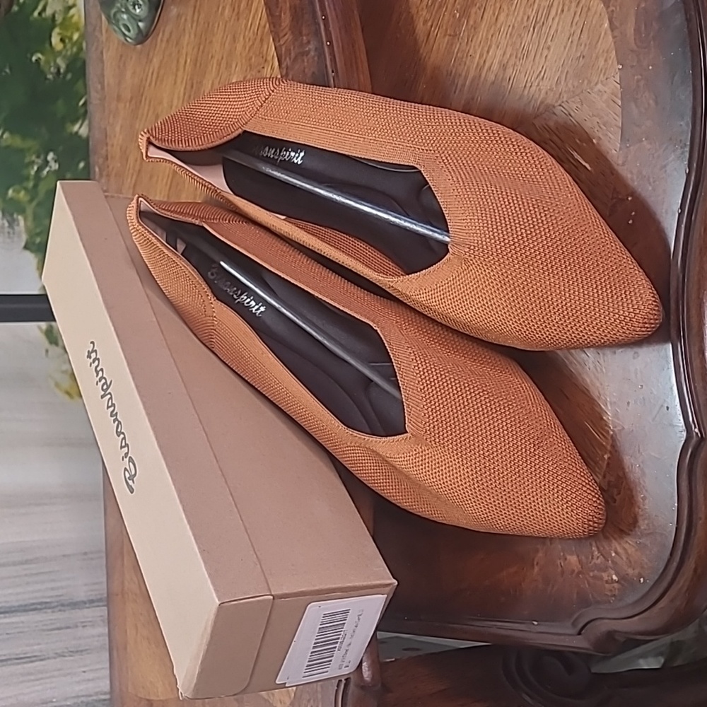 New in box! Bison Spirit Size 46 Womens 11 burnt copper flat knit slip on shoes